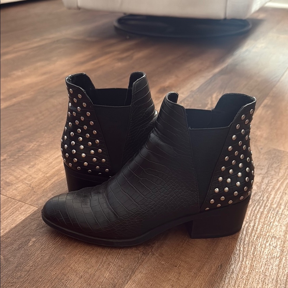 Steve Madden Black Leather Studded Ankle Booties